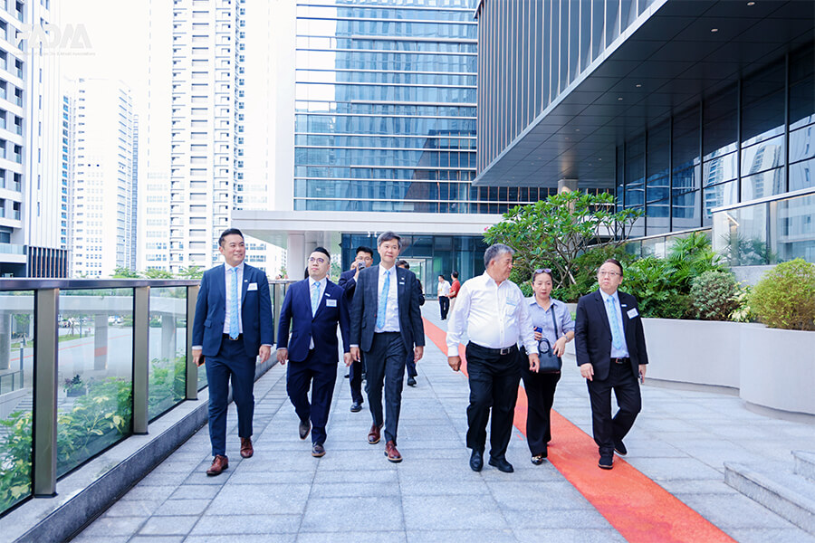 A Visit to Hhub and the New Industrial Exhibition Hall (2)